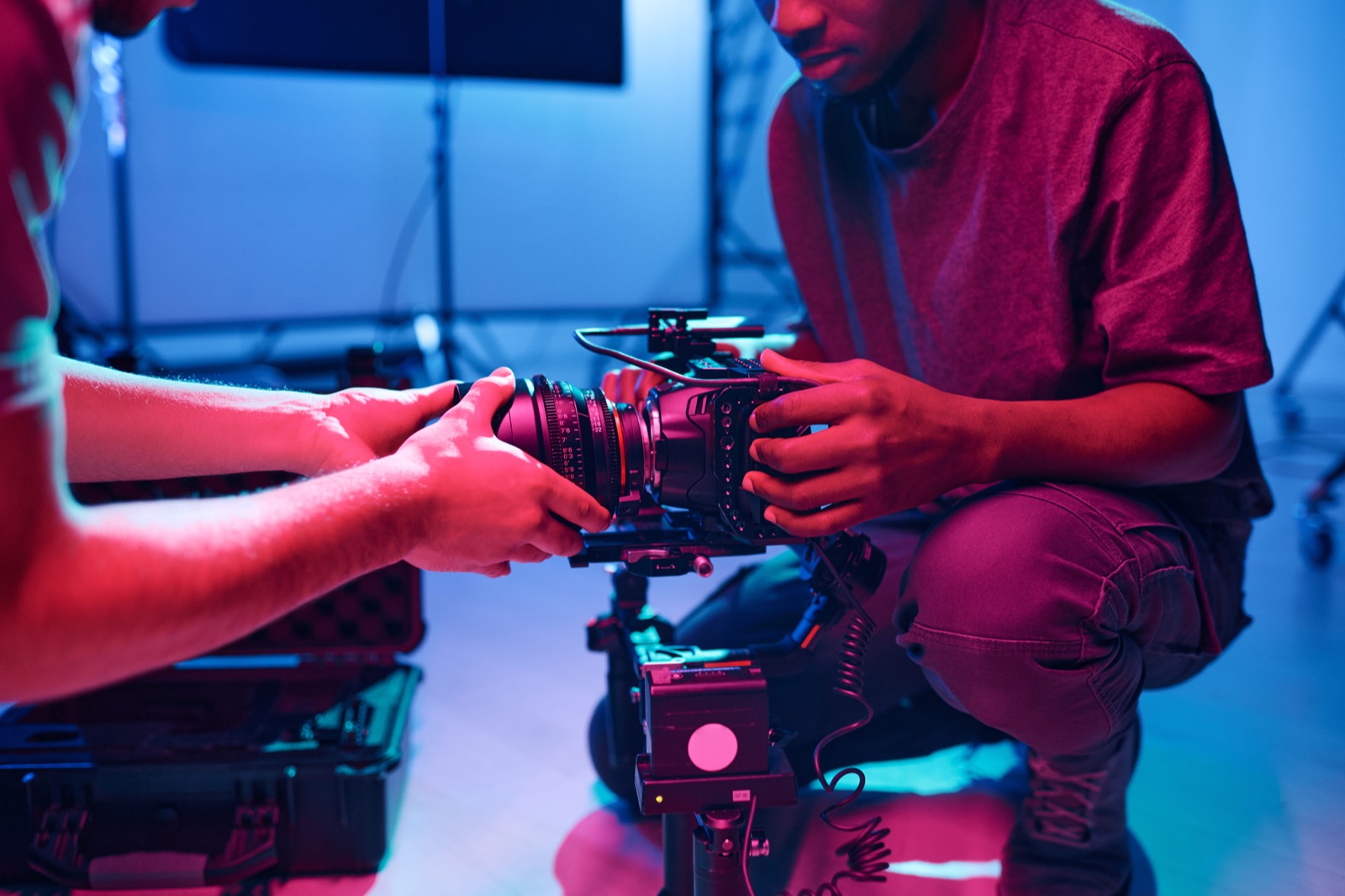 Bastidores de gravação de uma das produtoras de vídeo em Curitiba